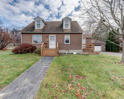3 Bedroom 2BA 1165 ft Single Family Home For Sale in TORRINGTON, CT