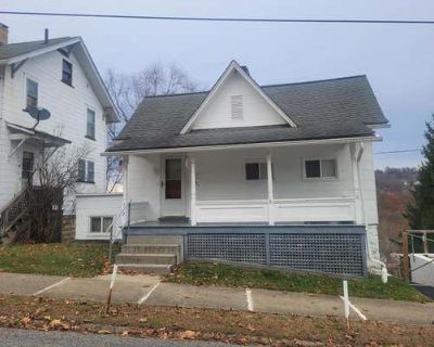 2 Bedroom 1BA 1226 ft Single Family Home For Sale in OIL CITY, PA