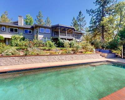 3 Bedroom 2BA Retreat Vacation Rental in Robinhood Casita, Grass Valley, CA