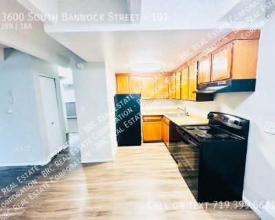 2 Bedroom 1BA 750 ft Pet-Friendly Apartment For Rent in Englewood, CO