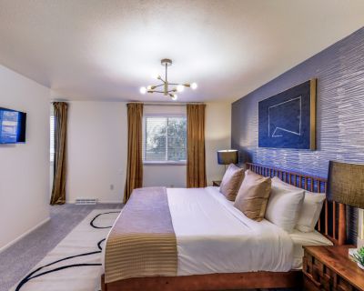 MiniGolf, FirePit & Arcade spacious home (Has a House) on iROOMit. Room...