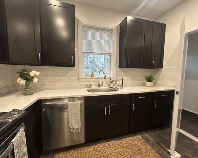 2 Bedroom 2BA 1100 ft House For Rent in New London, CT