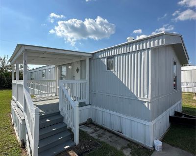 2021 N Battlebell Road Unit: 15. Manufactured Home in Mobile Home Community. Large family area. Kitchen fully equipped. Wood laminate floors thru out. Laundry room All freshly painted inside and out.. 2 Bedroom. 2 Bathroom. 896 ft