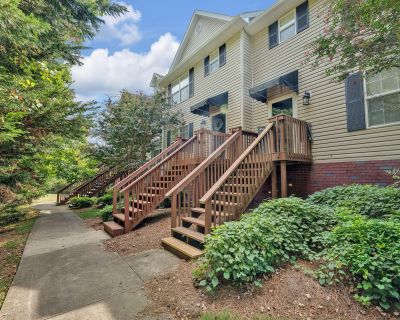 2 Bedroom 2BA 1200 ft Condo For Sale in Johnson City, TN