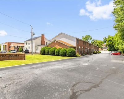 612 Sunset Avenue #6. Property for Rent in Asheboro, NC for $1,400 with 2 bedrooms and 1 full bath, 1 half bath. This property was built in 1981.. AVAILABLE NOW! Updated and move in ready! In the heart of Asheboro with the convenience of all of downtown nearby. This lovely town home has all modern flooring and paint throughout. Bring your things and move right in. Application fee is $100, depos...