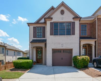 2 Bedroom 2BA 1696 ft Townhouse For Sale in Suwanee, GA