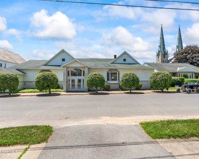 3933 ft Commercial Property For Sale in Amsterdam, NY