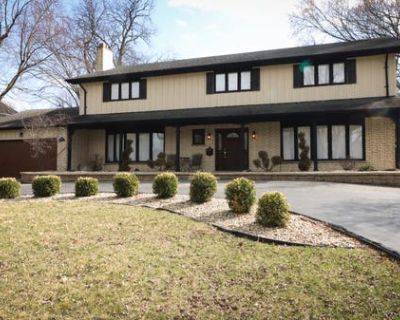 5 Bedroom 5BA 4500 ft Single Family Home For Sale in FLOSSMOOR, IL