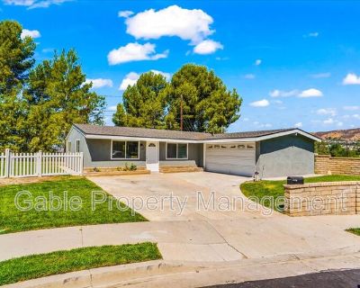 3 Bedroom 1.5BA 1080 ft Pet-Friendly House For Rent in Santa Clarita, CA