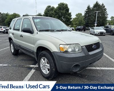 Used 2005 Ford Escape For Sale | Boyertown PA | 1FMYU92Z15KC73141