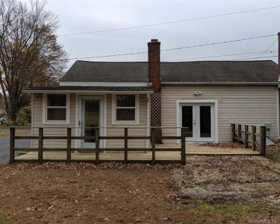 Ranch Style House for Sale:: 5 Leary Rd., Enfield, CT 06082