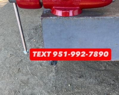 Awesome huge Large wilton