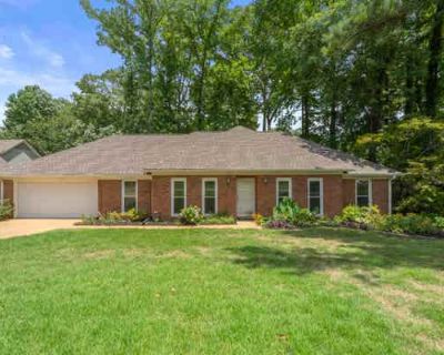 4 Bedroom 2BA 2400 ft Single Family Home For Sale in GERMANTOWN, TN