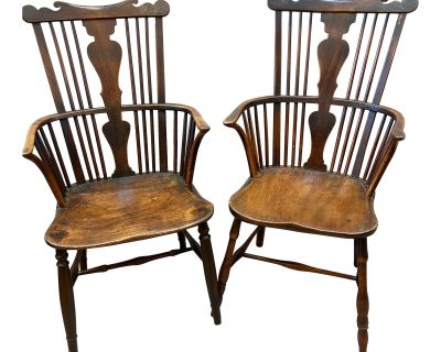 Pair of 18th Century English Comb Back Windsor Armchairs.