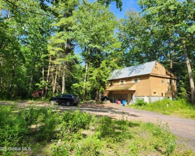 3 Bedroom 1BA 960 ft Single Family Home For Sale in QUEENSBURY, NY