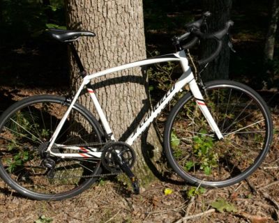 SPECIALIZED 18 SPEED ROAD BIKE