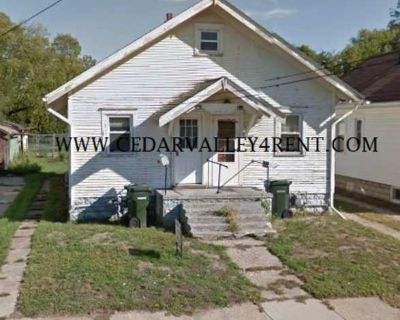 1 Bedroom 1BA 780 ft Furnished Pet-Friendly Apartment For Rent in Waterloo, IA