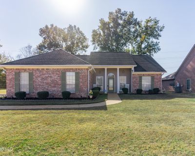 3 Bedroom 2BA 1722 ft Single Family House For Sale in Clinton, MS