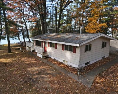 3 Bedroom 2BA 875 ft Single Family House For Sale in Honor, MI