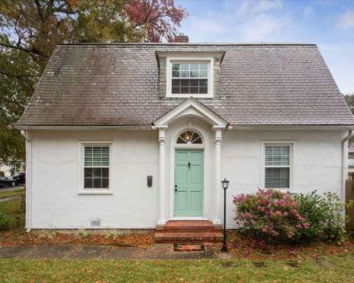 3 Bedroom 1.5BA 1303 ft Apartment For Rent in Newport News, VA