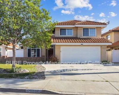 3 Bedroom 3BA 1593 ft Pet-Friendly House For Rent in Menifee, CA