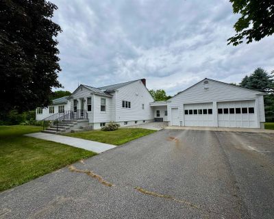 2 Bedroom 3BA 5692 ft Single Family House For Sale in Bradford, VT