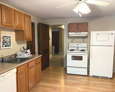 1 Bedroom 1BA 1000 ft Apartment For Rent in Middlebury, CT