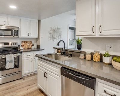 Gorgeous 2 Bedroom 2 Bath Ready NOW!
