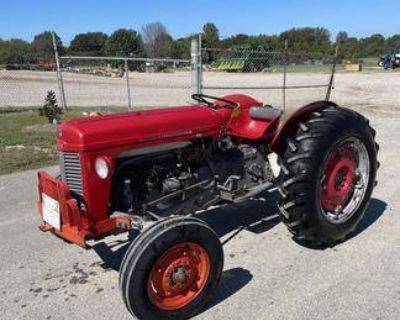 1962 Massey - Ferguson MF35