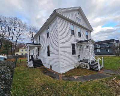3 Bedroom 2BA 1652 ft Single Family House For Sale in Winchester, CT
