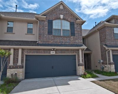 2 Bedroom 3BA 1406 ft Condo For Rent in PLANO, TX
