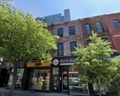 2 Bedroom 850 ft Pet-Friendly Apartment For Rent in Toronto, ON