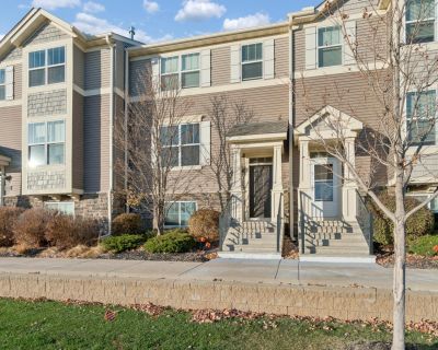3 Bedroom 2BA 1768 ft Townhouse For Sale in Chanhassen, MN