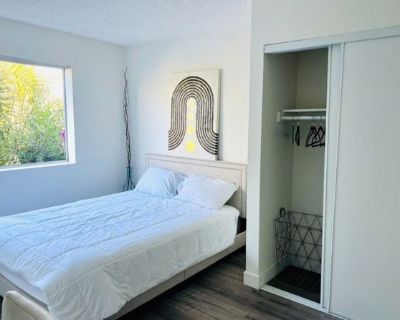 Valentin (Has an Apartment). Room in the 3 Bedroom 2BA Pet-Friendly Apartment For Rent in Los...