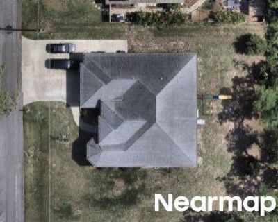 3 Bed 3 Bath Preforeclosure Property in Nokomis, FL 34275 - Lake Shore Dr