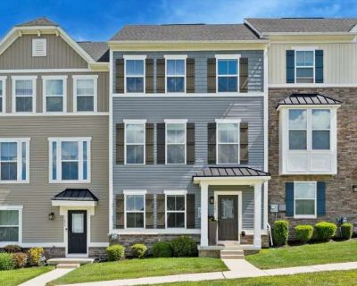 3 Bedroom 2.5BA 1978 ft Pet-Friendly Apartment For Rent in Chester County, PA