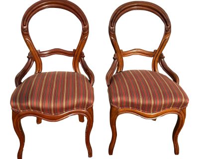 Early 19th Century Pair of Early Victorian John Henry Belter Style Side Chairs