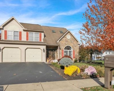 Pacific Ave, Sinking Spring, Home For Sale