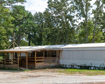 3 Bedroom 2BA 1676 ft Single Family House For Sale in Willow Springs, MO