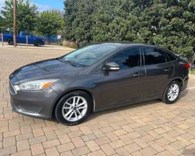 2017 Ford Focus SE Sedan 4D
