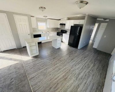 4 Bedroom 2BA 1368 ft Mobile Home For Rent in Liberty Hill, TX