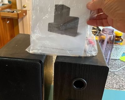 Bluetooth Compact Speakers