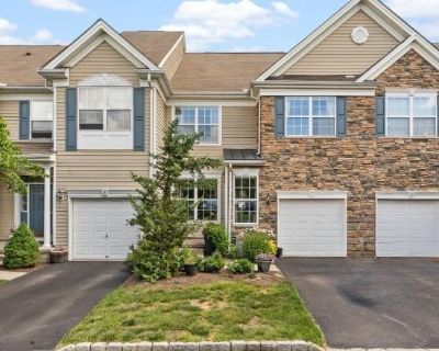 3 Bedroom 2BA 1954 ft Townhouse For Rent in Monroe, NY