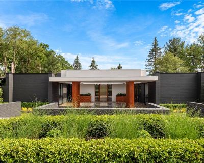 3467 Sutton Place. Property for Rent in Bloomfield Hills, MI for $15,000 with 5 bedrooms and 5 full baths, 1 half bath. This 5,000 square foot property was built in 1971 on a lot size of 0.66.. Exceptional executive lease available for immediate occupancy. This fully renovated modern contemporary ranch offers over 8,000 square feet of refined living space, masterfully blending iconic architectu...