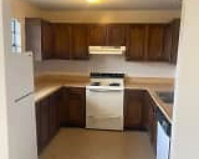 2 Bedroom 1BA 1000 ft² Apartment For Rent in Lafayette, LA 103 Dorchester St unit B