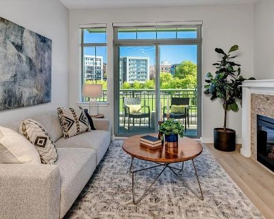 Lease term: Month to Month. $1450/month 1 Month Security Deposit. Furnished Rental. Modern Urban Living in the Heart of Redmond The Cleveland Condominiums Experience the perfect blend of style, comfort, and convenience at The Cleveland. This beautifully designed 1-bedroom condo features an open-concept floor plan that feels spacious and inviting, highlighted by oversized windows that fill the h...