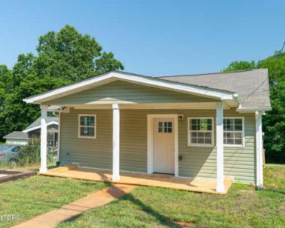 2 Bedroom 1BA 625 ft Single Family Home For Sale in KNOXVILLE, TN