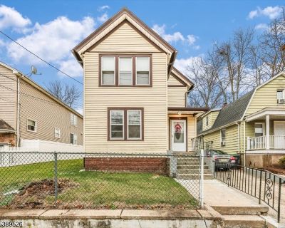 5 Bedroom 2BA Apartment For Sale in Bergenfield Boro, NJ