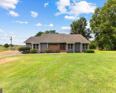 5 Bedroom 3BA 3000 ft Single Family Home For Sale in ZEBULON, GA