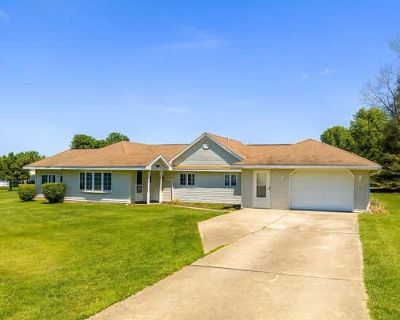 2 Bedroom 2BA 1500 ft Single Family Home For Sale in FRANKLIN, PA